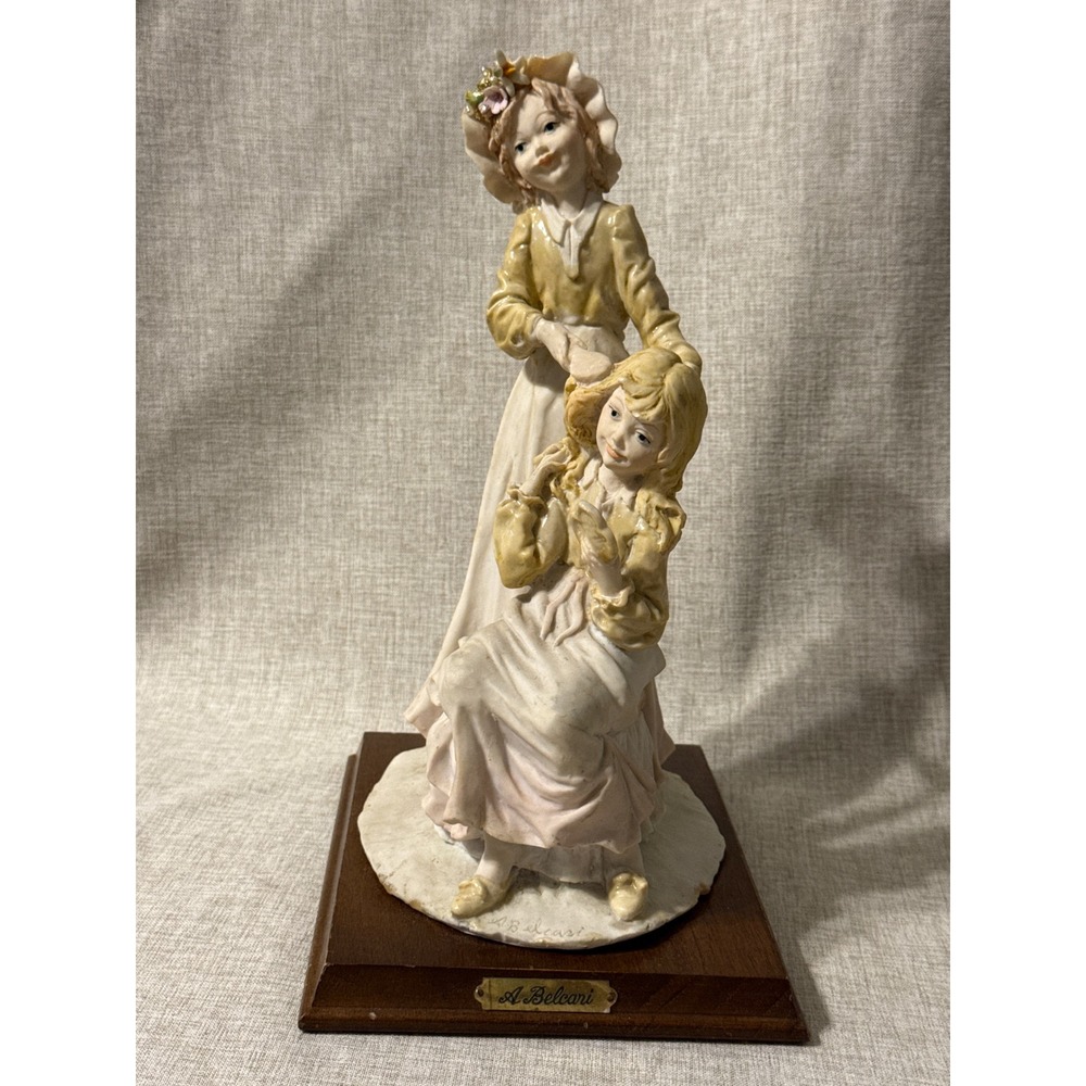 A Giuseppe Armani Florence Capodimonte figurine "Lady With Young Girl" Model954C